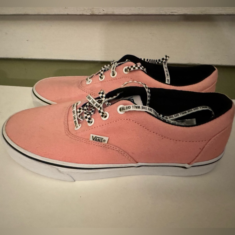 Women’s Vans peach color (no box available)